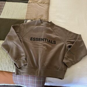 Fear of God Essentials crewneck logo taupe xxs